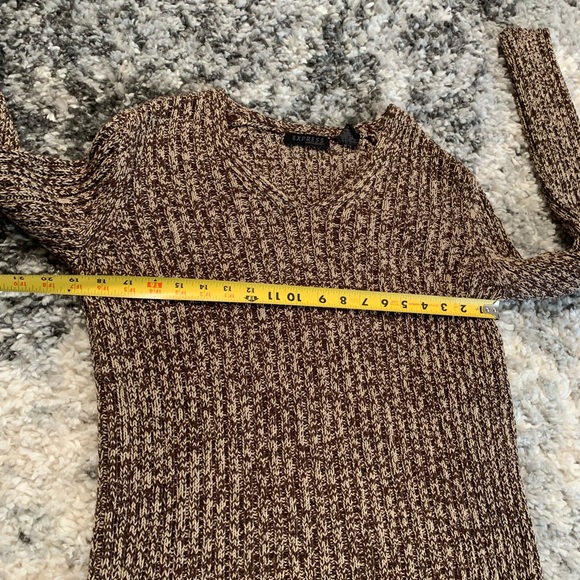 Express Light Brown Sweater Size Large - Picture 10 of 14